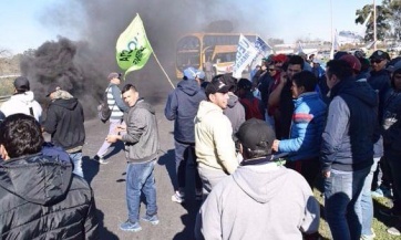 Intendente K se pone al hombro la causa de los trabajadores despedidos