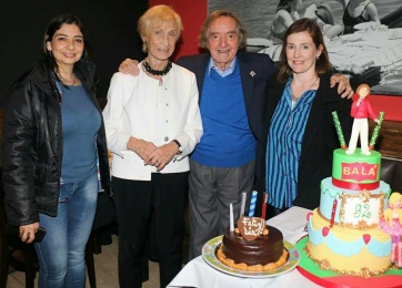 Carlitos Balá cumplió 92 años y tuvo un cálido festejo