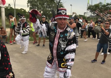 Treinta intendentes, treinta fotos: carnaval a full, carnaval toda la vida