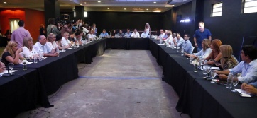 Extensa reunión del PJ bonaerense para abrir las puertas del partido