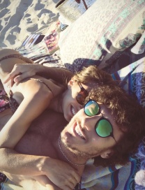Pico y Pampita más enamorados que nunca en las playas de Punta del Este