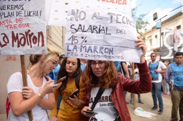 Docentes: los gremios rechazaron una oferta 