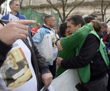 La masiva marcha docente por el centro de La Plata en fotos