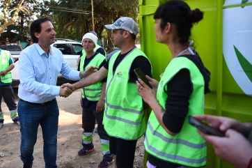 Sujarchuk presentó nuevos contenedores públicos para la clasificación de residuos