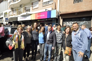 Cambiemos volvió a timbrear en toda la Provincia: Vidal acompañó a los candidatos de Ituzaingó