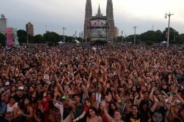 La Plata festejó su 136 aniversario y le hizo la despedida a un hijo pródigo