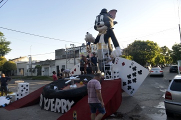 Del temporal a la alegría: todas las fotos de la gran fiesta de los Muñecos en la capital provincial