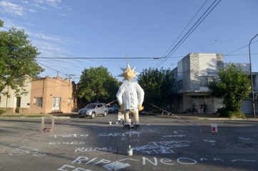 Del temporal a la alegría: todas las fotos de la gran fiesta de los Muñecos en la capital provincial