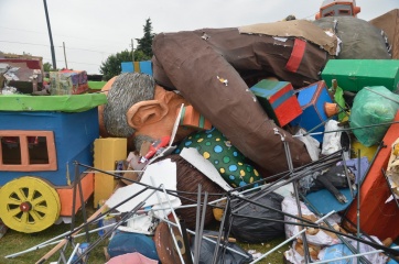 Del temporal a la alegría: todas las fotos de la gran fiesta de los Muñecos en la capital provincial