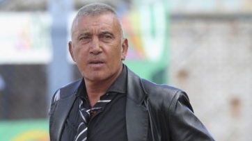 Del fútbol a la política: un DT, 