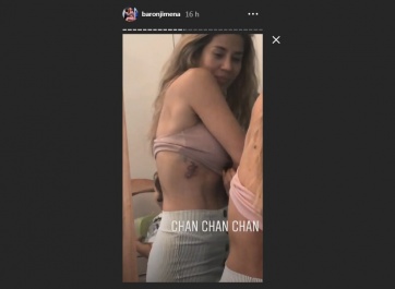 Jimena Barón y su hijo pasaron por un local de tatuajes e inscribieron su cuerpo