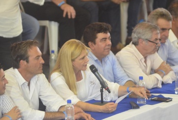 El PJ convocó a Massa, los gobernadores y los 