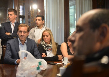 “Tucho” Fernández reunió al arco político platense y pidió esfuerzos para combatir la pobreza