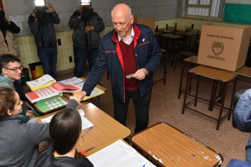 Otro cachetazo para el Gobierno, el peronismo recupera Santa Fe y Perotti será el gobernador